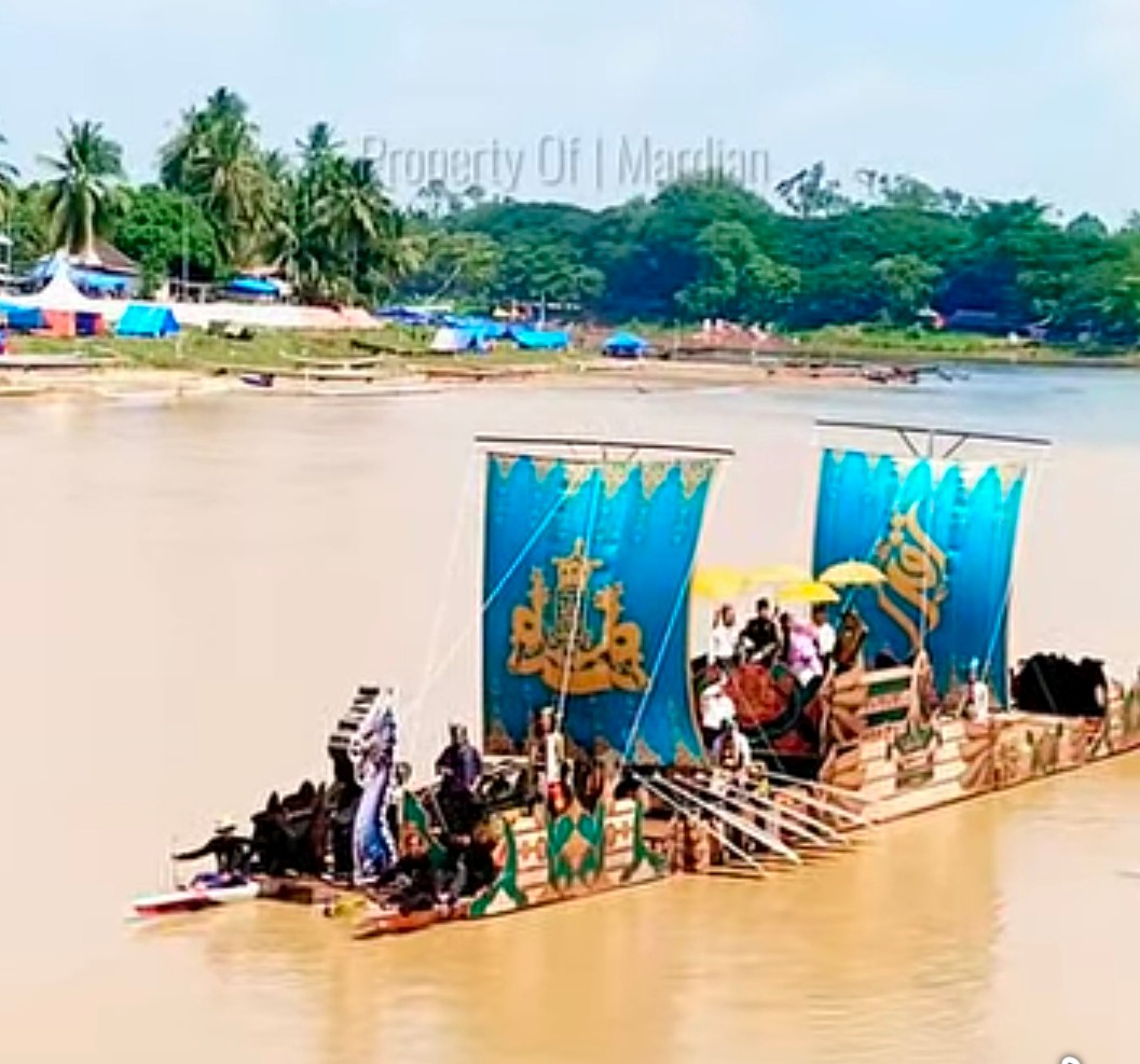 Serunya Pawai MTQ di Atas Sungai Kuantan