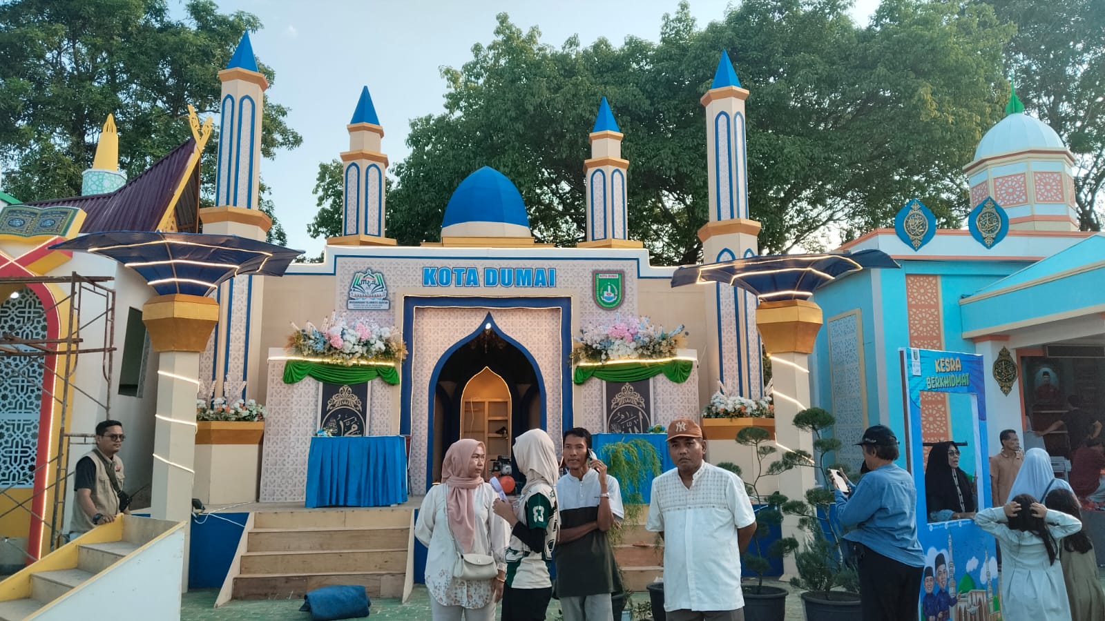Adu Gengsi Arsitektur di Teluk Kuantan
