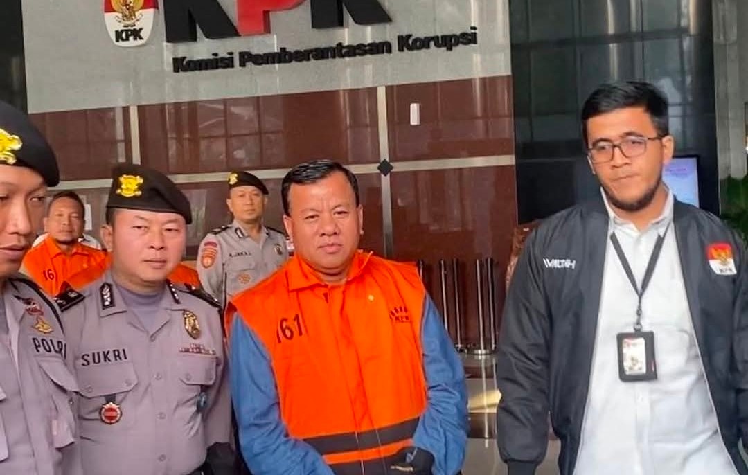 Dari Pajero ke Land Cruiser: Syahwat Jabatan Jalur Cicilan