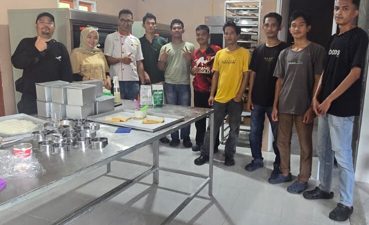 Modal Rp10 Juta dan Nekatnya Abel Nugraha Membesarkan Mahkota Bakery