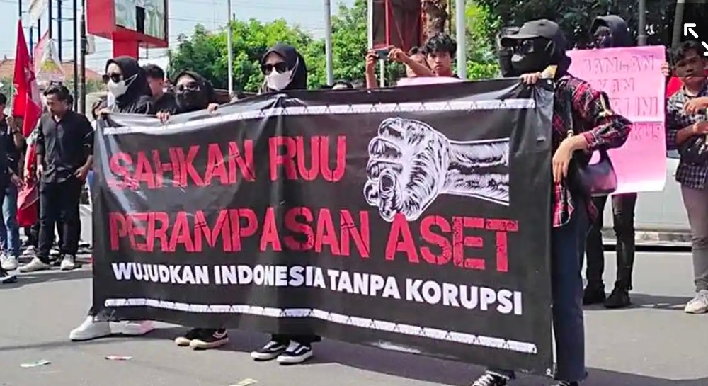 Viral Dulu, Baca Belakangan