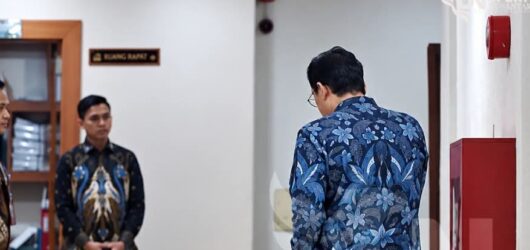 Telepon Terakhir Purbaya